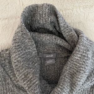 SOLD Aerie turtle neck sweater